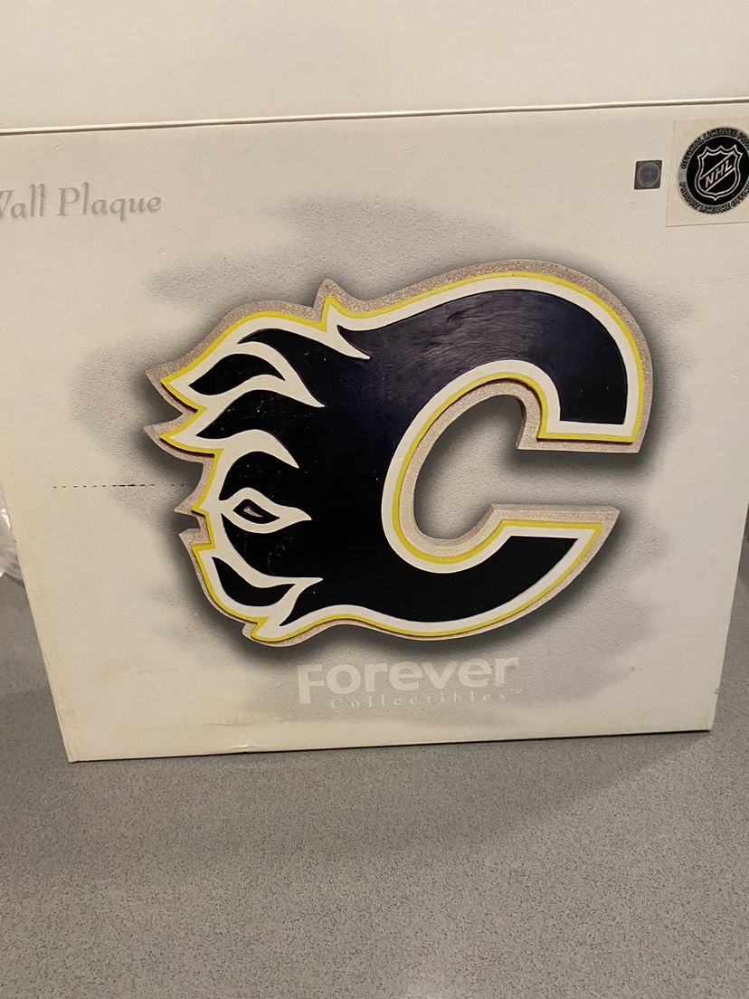 Calgary flames flaming C wall decor