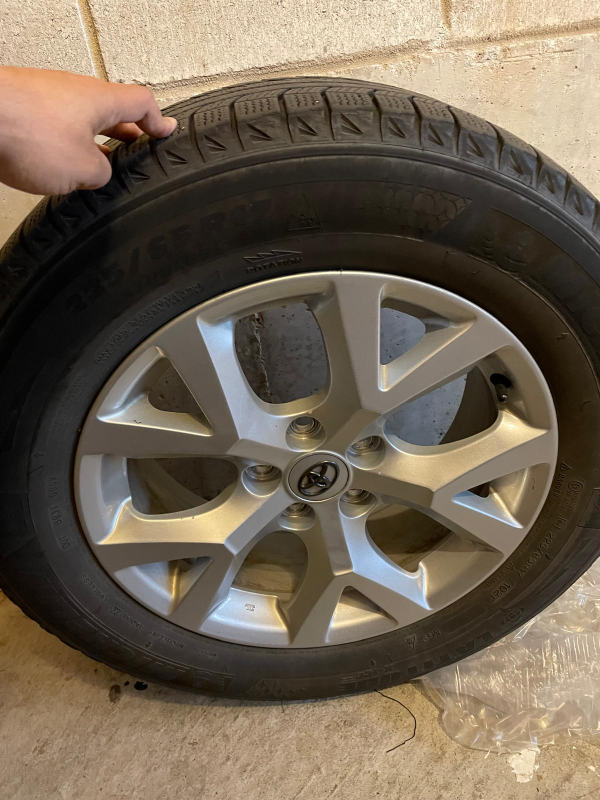 Toyota RAV 4 winter tires with original rims - photo 4
