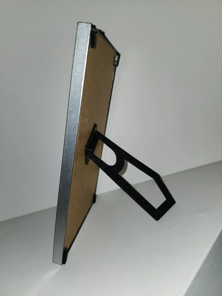 Silver Picture Frame with Horse Design image indicator(2)