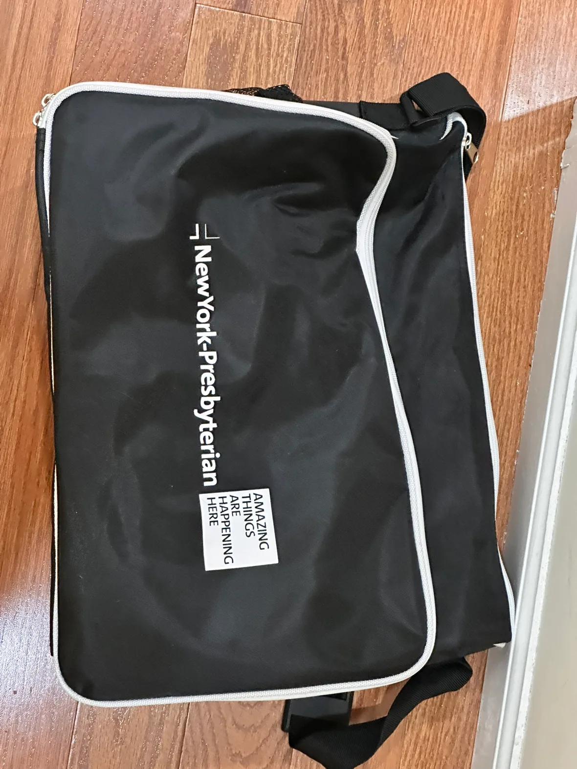 Diaper bag brand new never used #freecycle thumbnail
