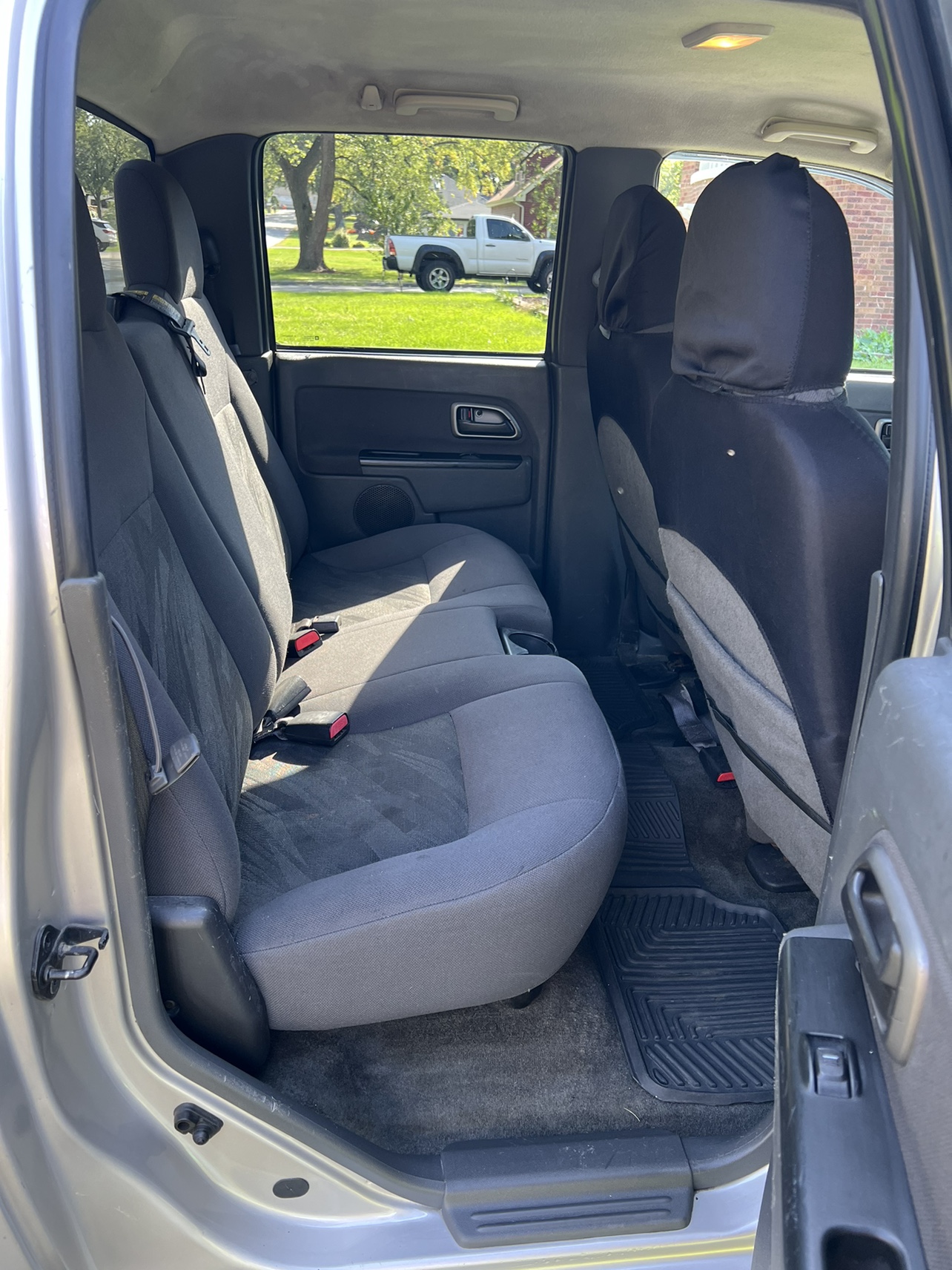 2005 Chevrolet Colorado Crew Cab - photo 3