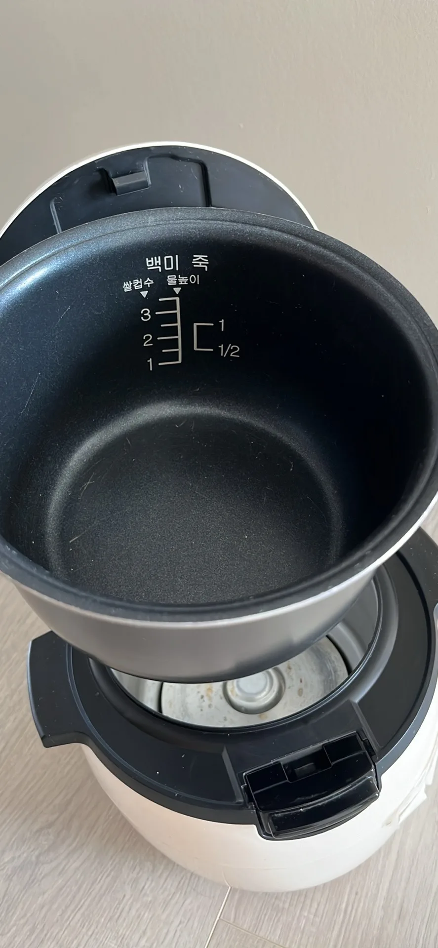 Cuchen 3 cup Electric Rice Cooker image indicator(3)