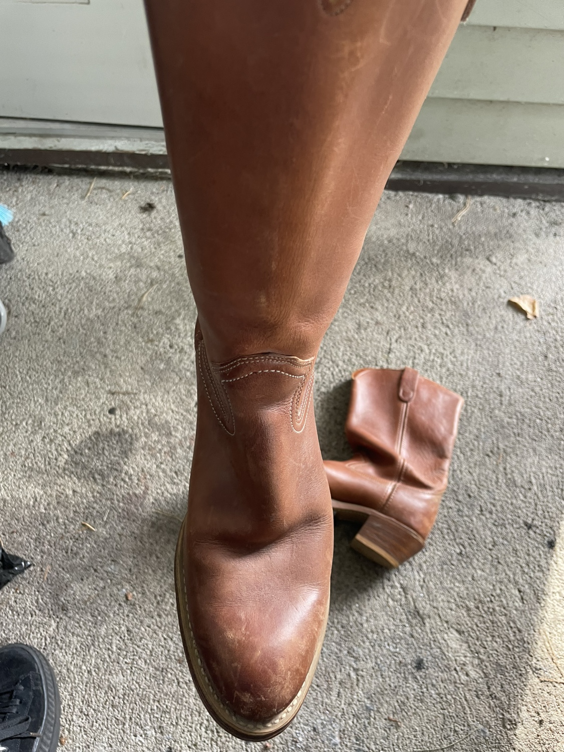 Really cute vintage Brown Leather Boots western boots - photo 2