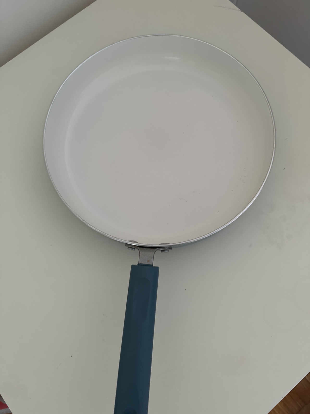 Nonstick pan