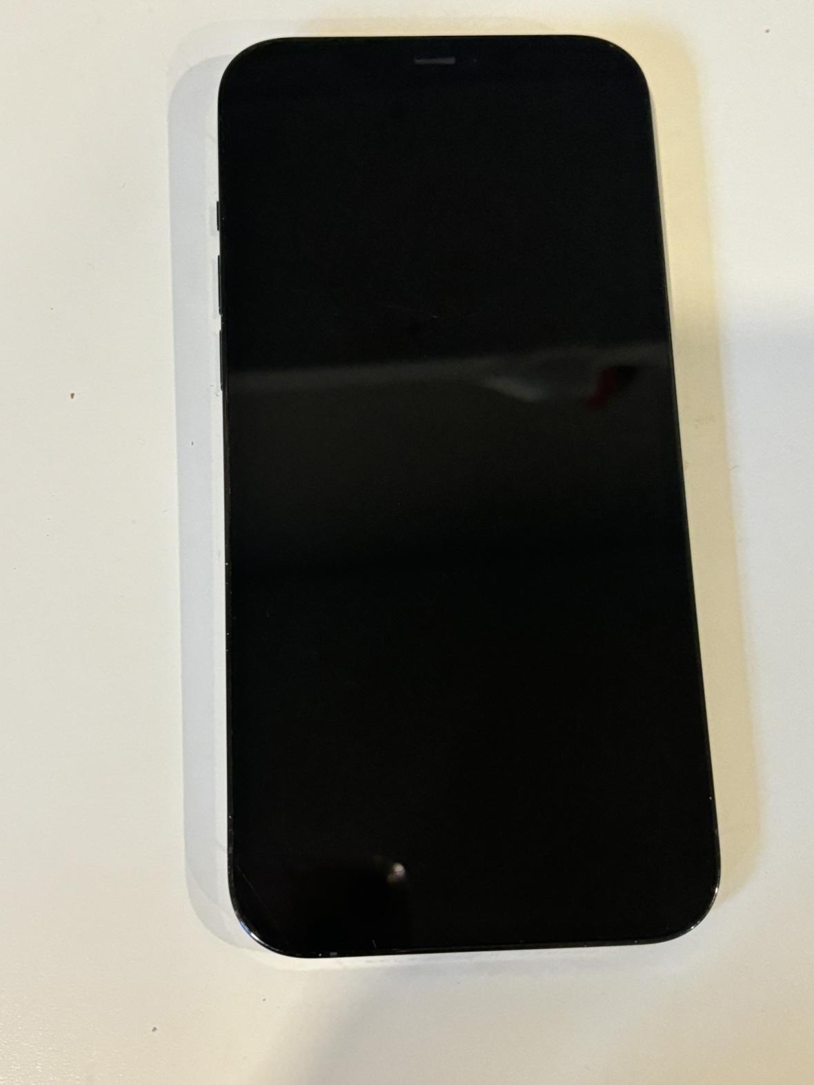 iPhone 12 Pro Max - photo 2