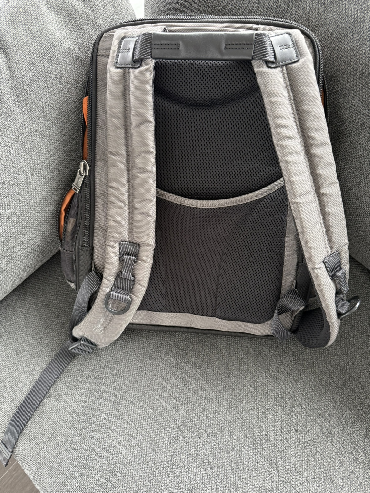 Stylish Tumi Backpack (save $200) - photo 5