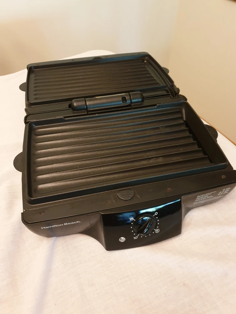Hamilton Beach Electric Grill - photo 3