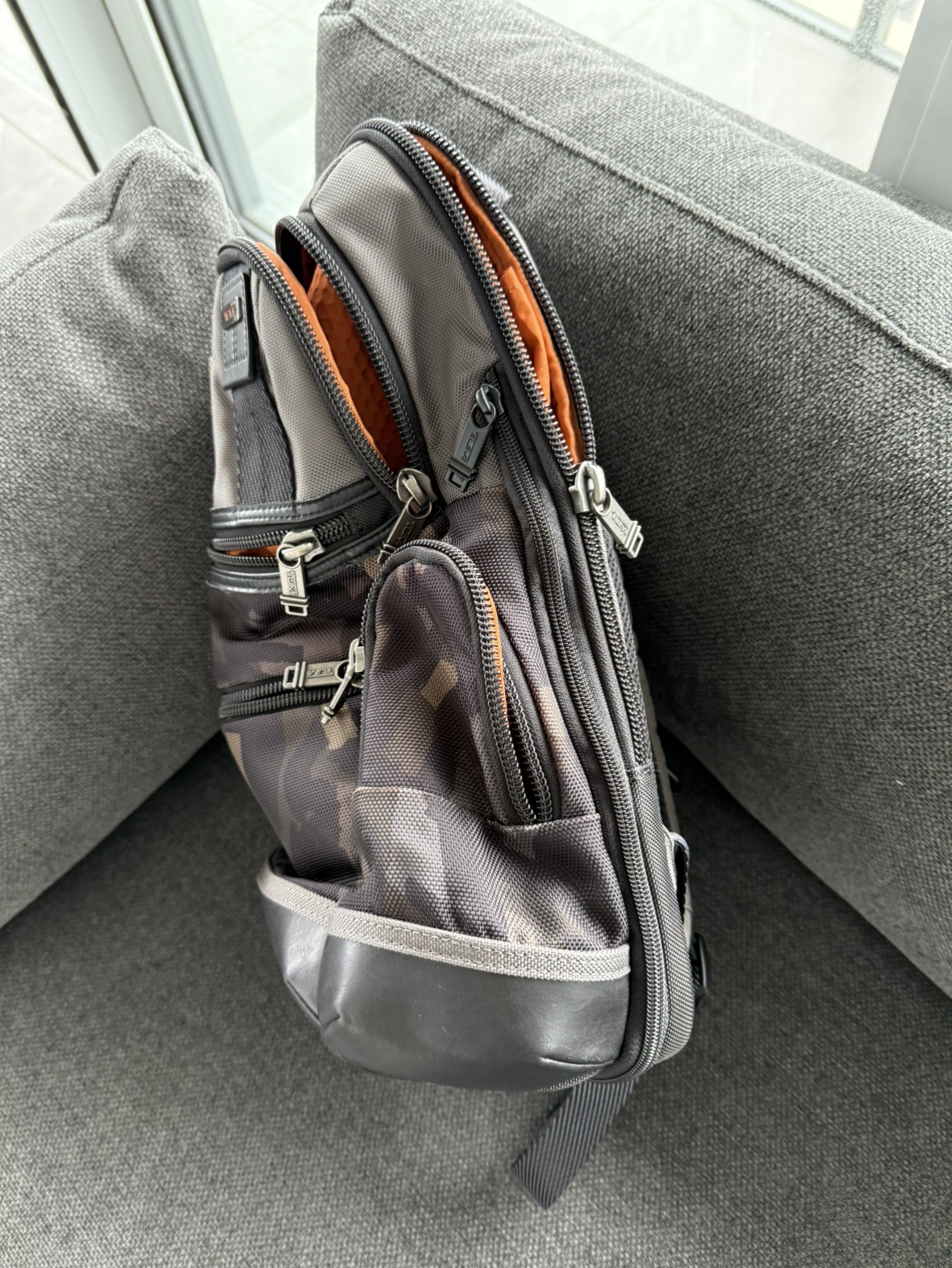 Stylish Tumi Backpack (save $200) - photo 3
