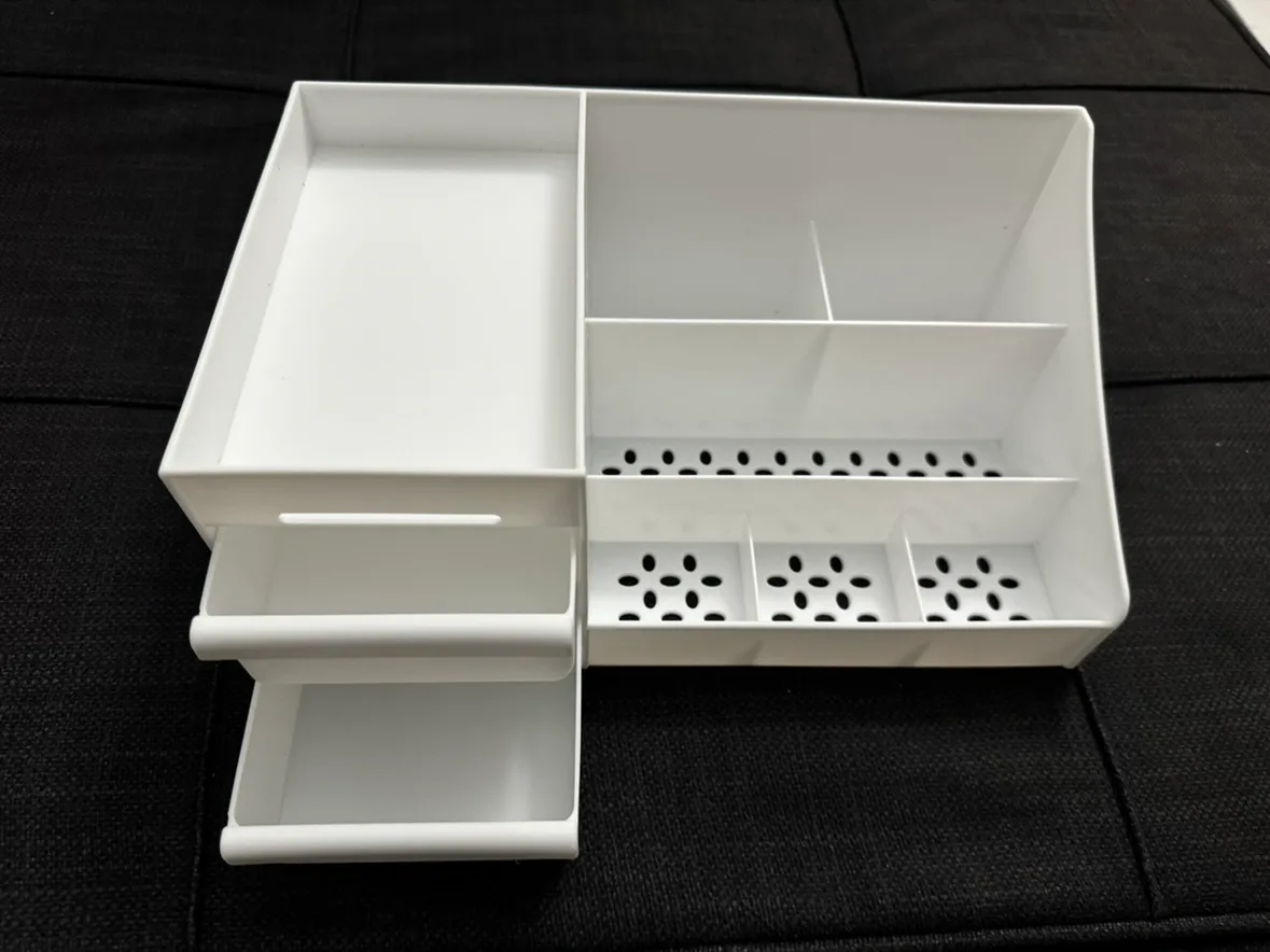 White Desktop Makeup Organizer with Drawers image indicator(2)