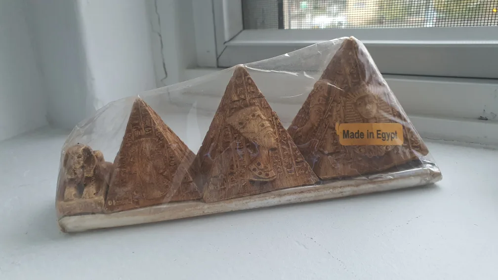 Set of 4 Miniature Egyptian Pyramids thumbnail