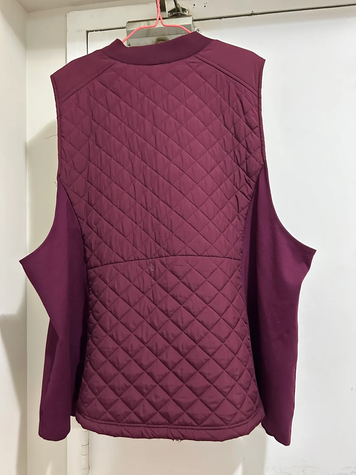 Women's Burgundy Quilted Vest image indicator(2)