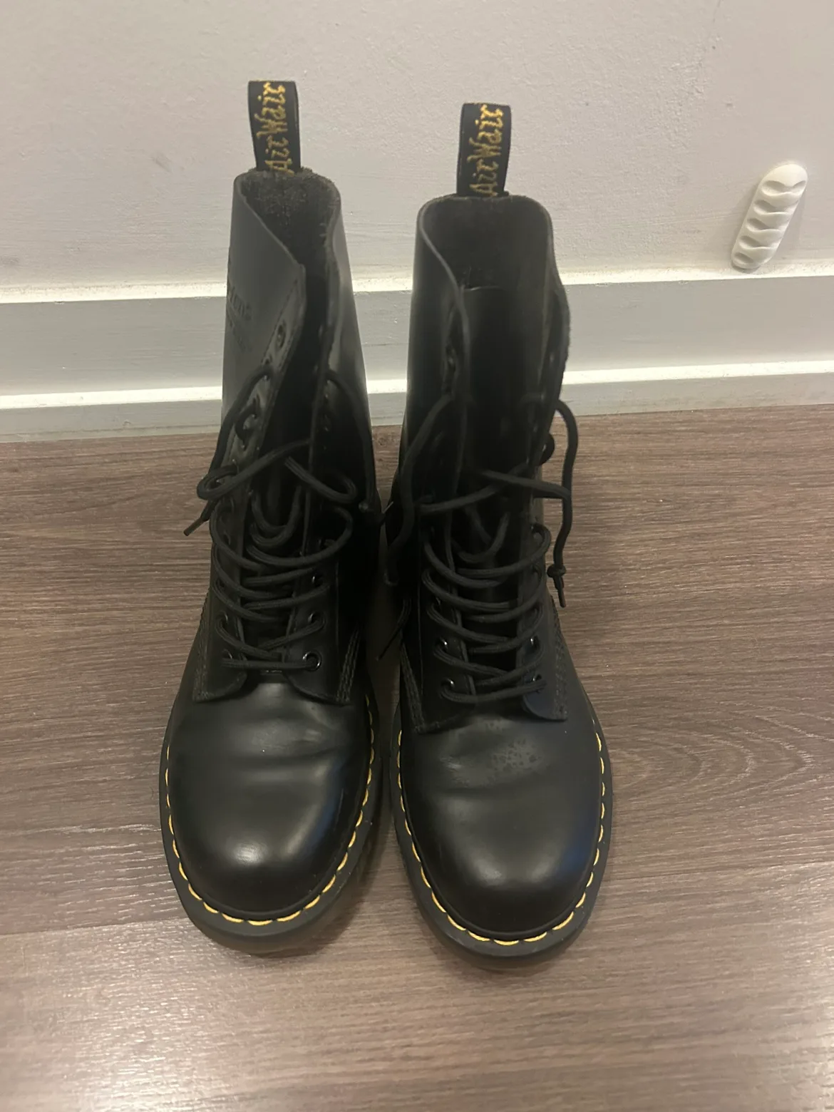 Must Go❗️ Dr.Martens Black Classic Boots! Size 38/7 thumbnail