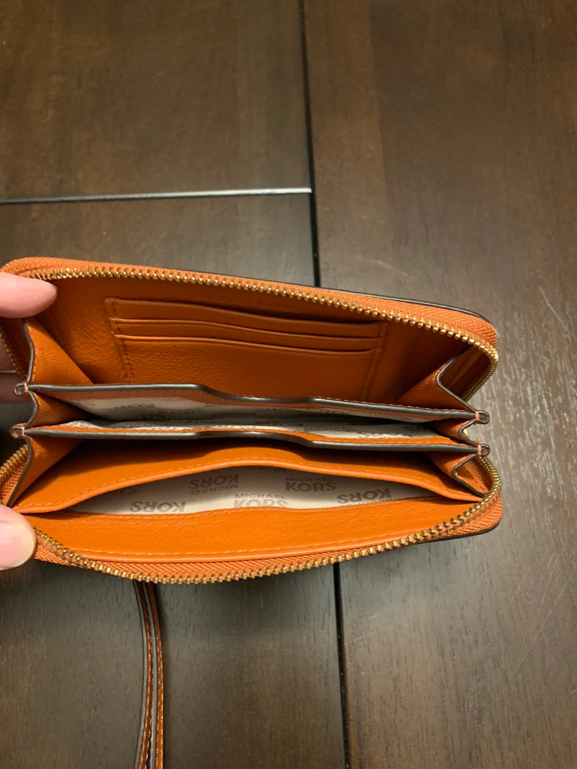 MK wallet image indicator(3)