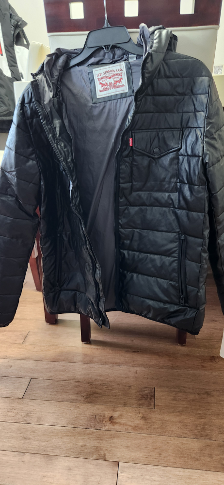 Levi's Men's Black Puffer Jacket, Size XL