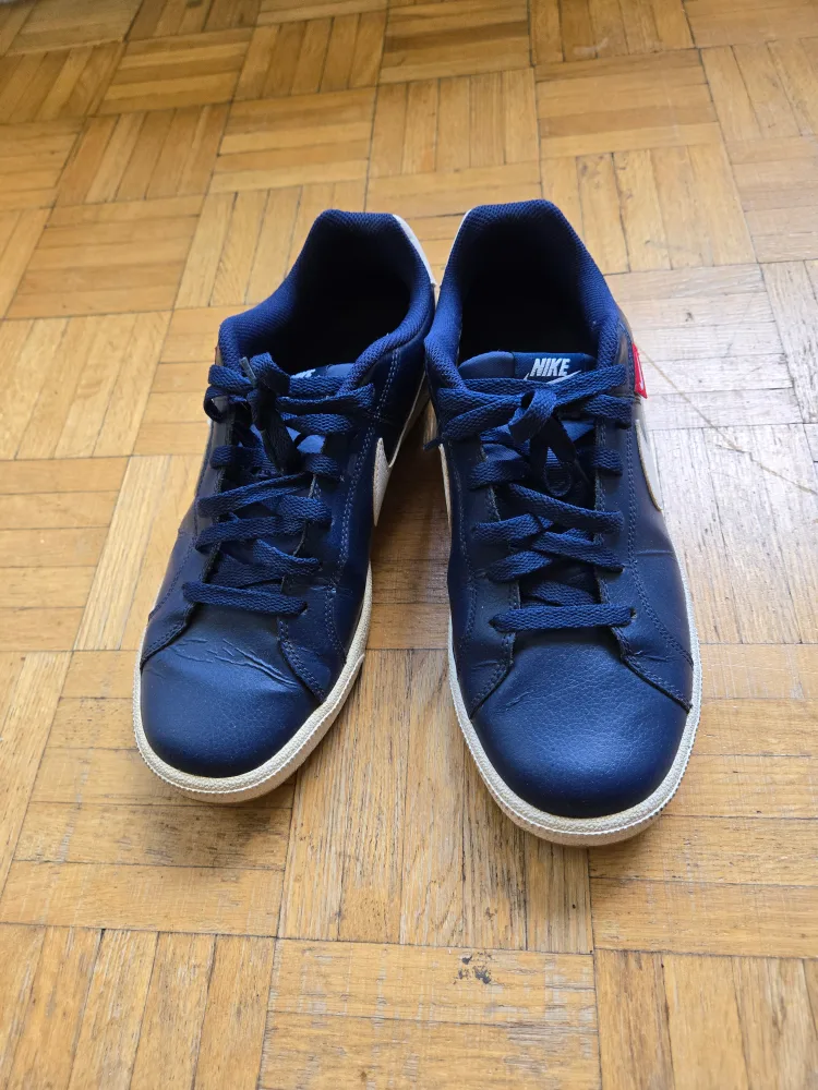 Nike Court Royale Sneakers image indicator(3)