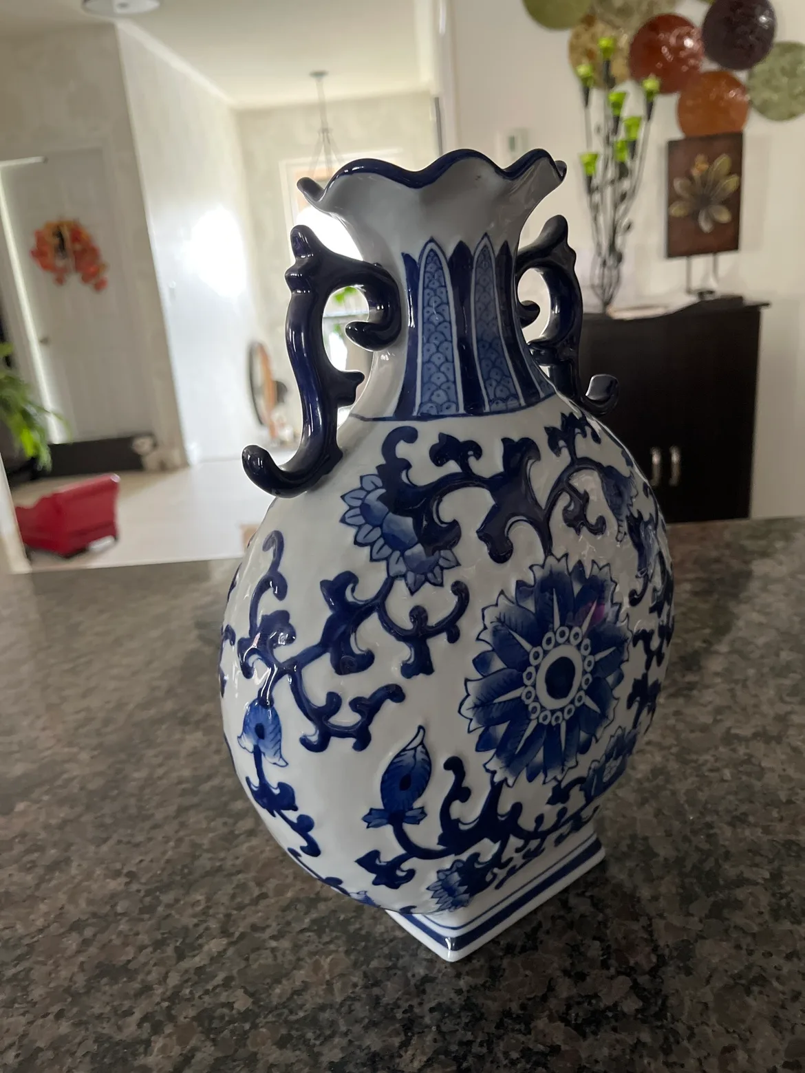 Blue and White Porcelain Vase image indicator(3)