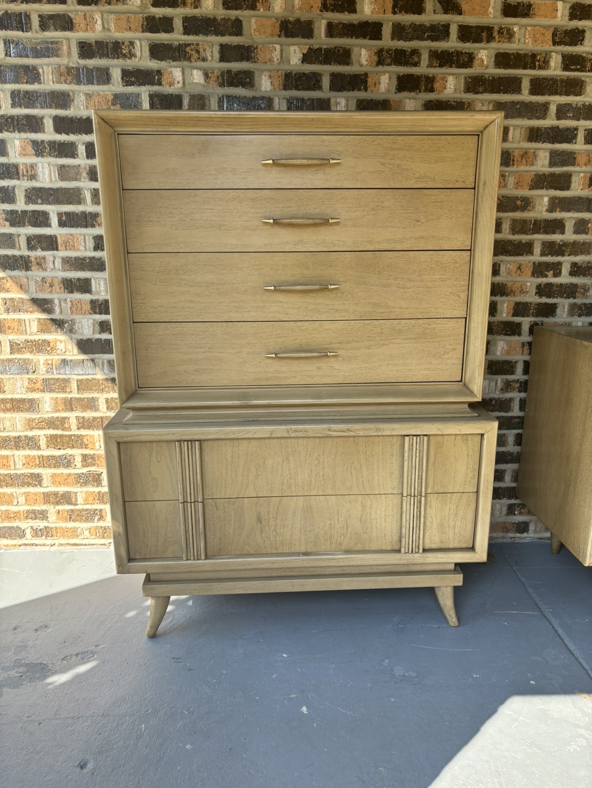 Mid Century Modern Dresser - photo 4