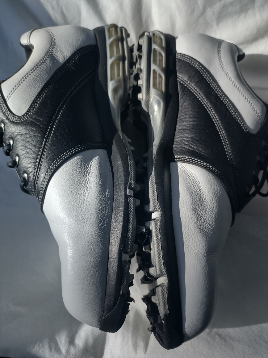 Nike Golf Shoes - photo 3