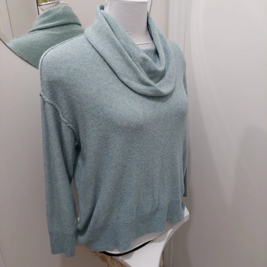 American Eagle Overver -size Sweater thumbnail