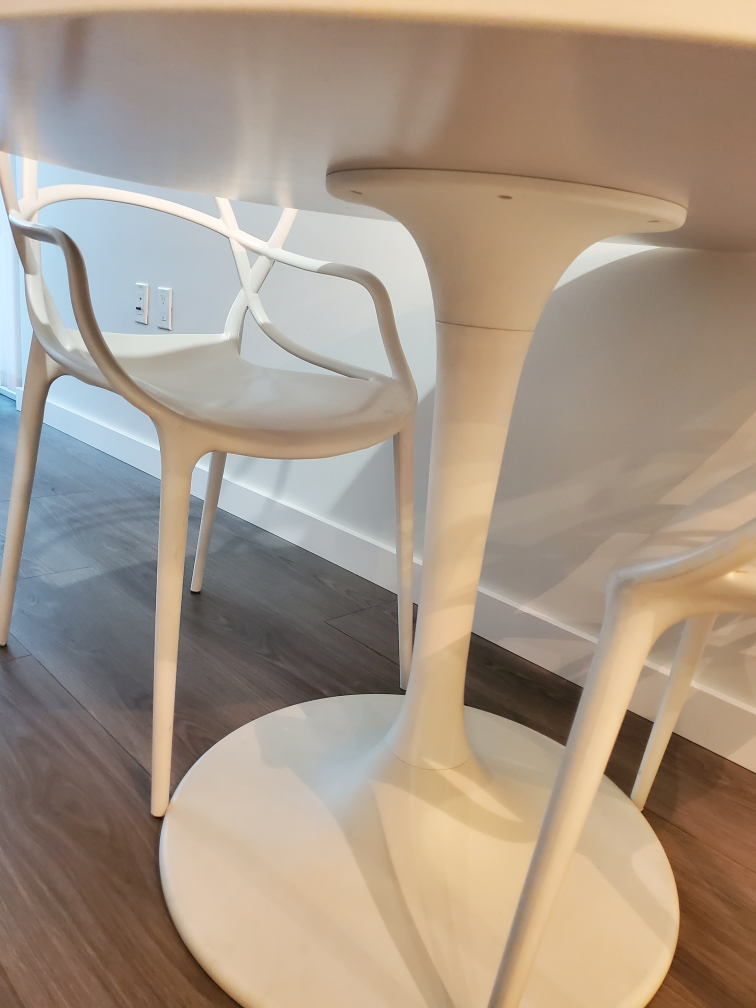 White Dining Table and 4 Chairs - photo 4