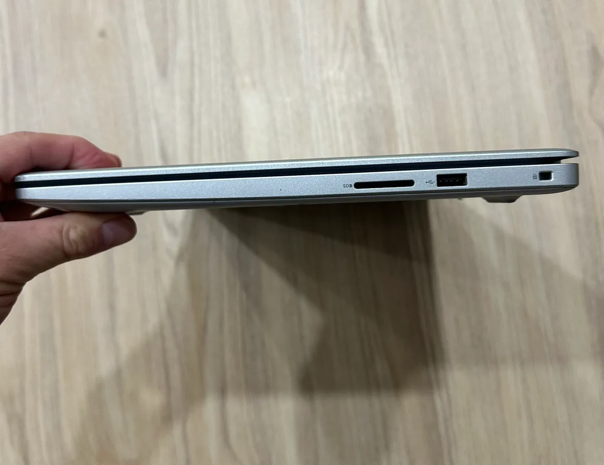 Dell Inspiron 3505 Laptop $120 image indicator(3)