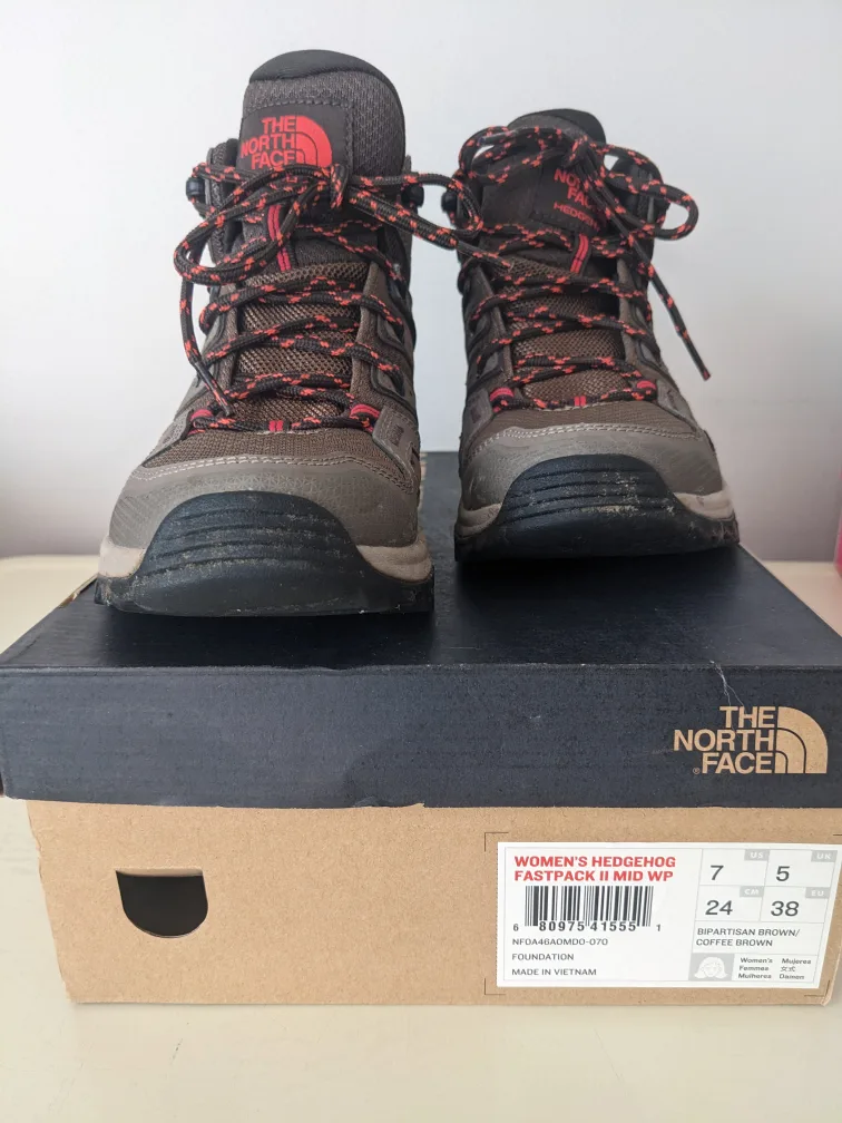 The North Face Women's Hedgehog Fastpack II Mid WP Hiking Boots thumbnail
