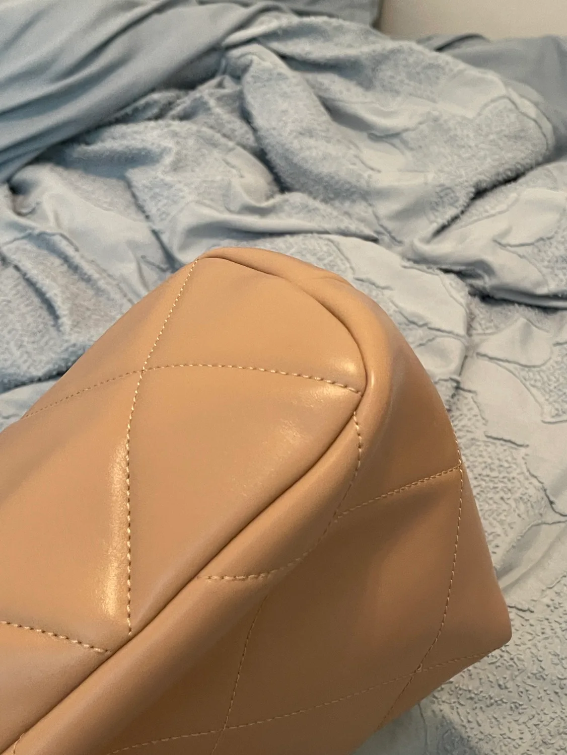 Valentino Feature Pink Quilted Handbag image indicator(8)