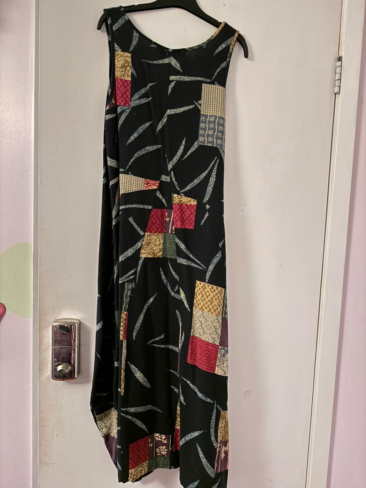 Aritzia Sleeveless Maxi Dress image indicator(2)