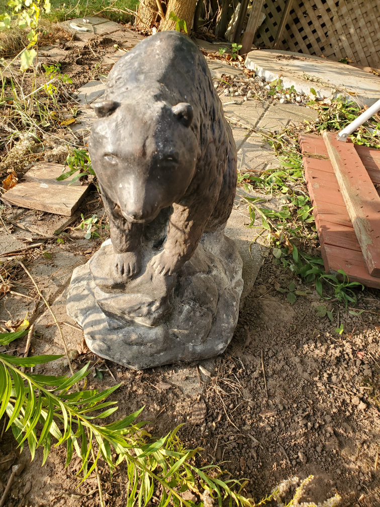 Concrete Bear Statue - photo 2