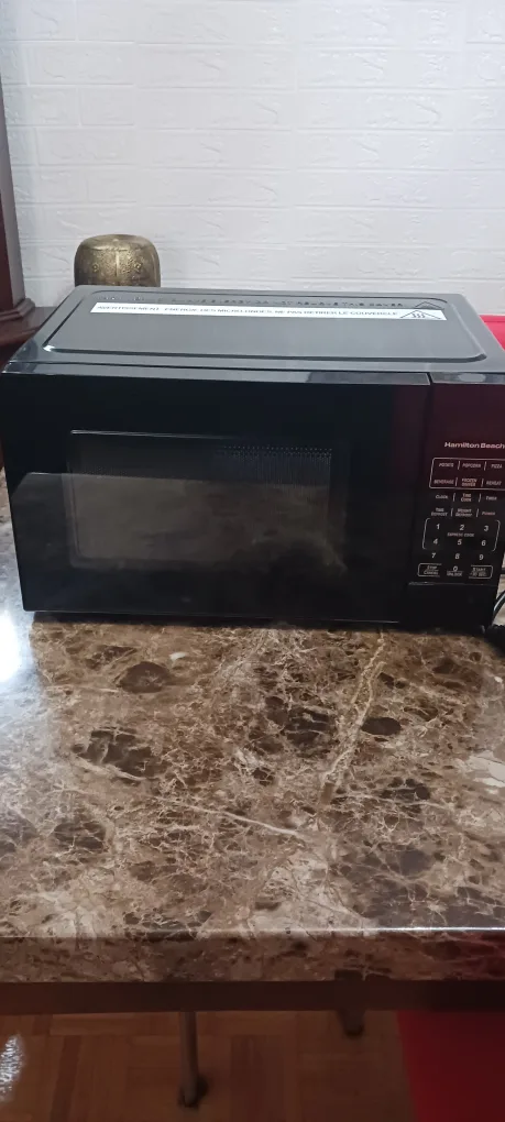 Hamilton Beach Microwave brand new $45 thumbnail
