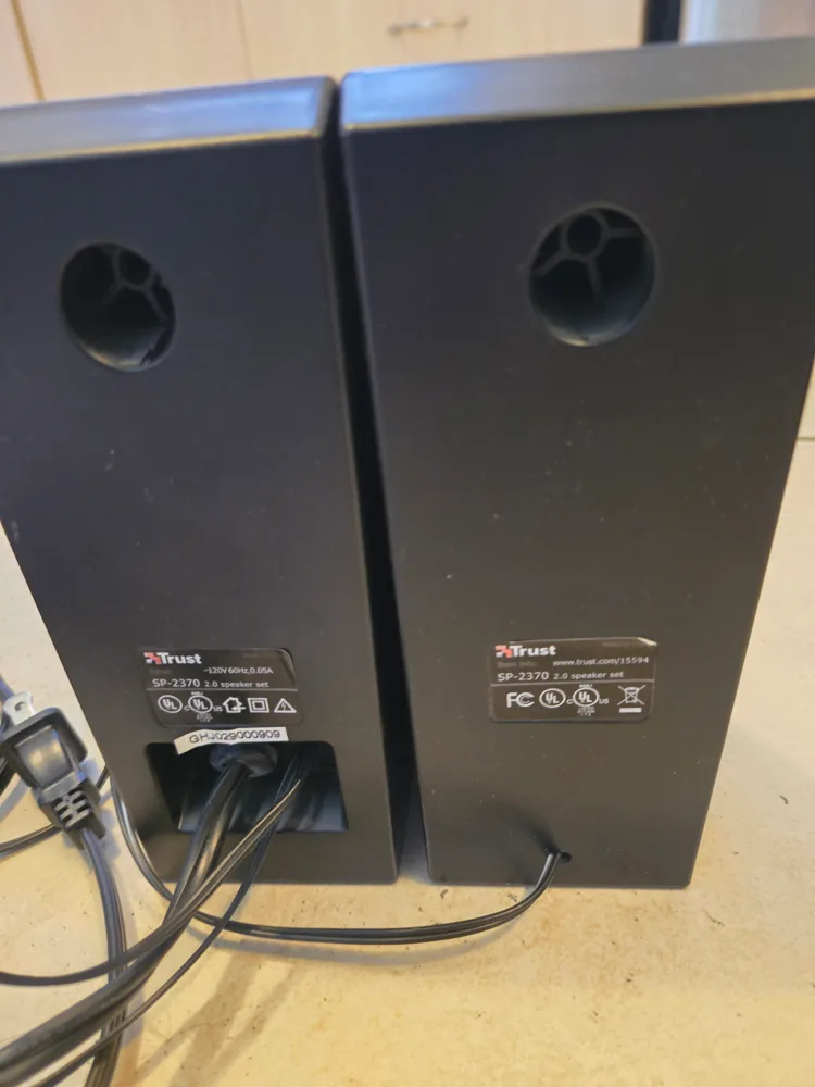 Trust Computer Speaker Set image indicator(2)