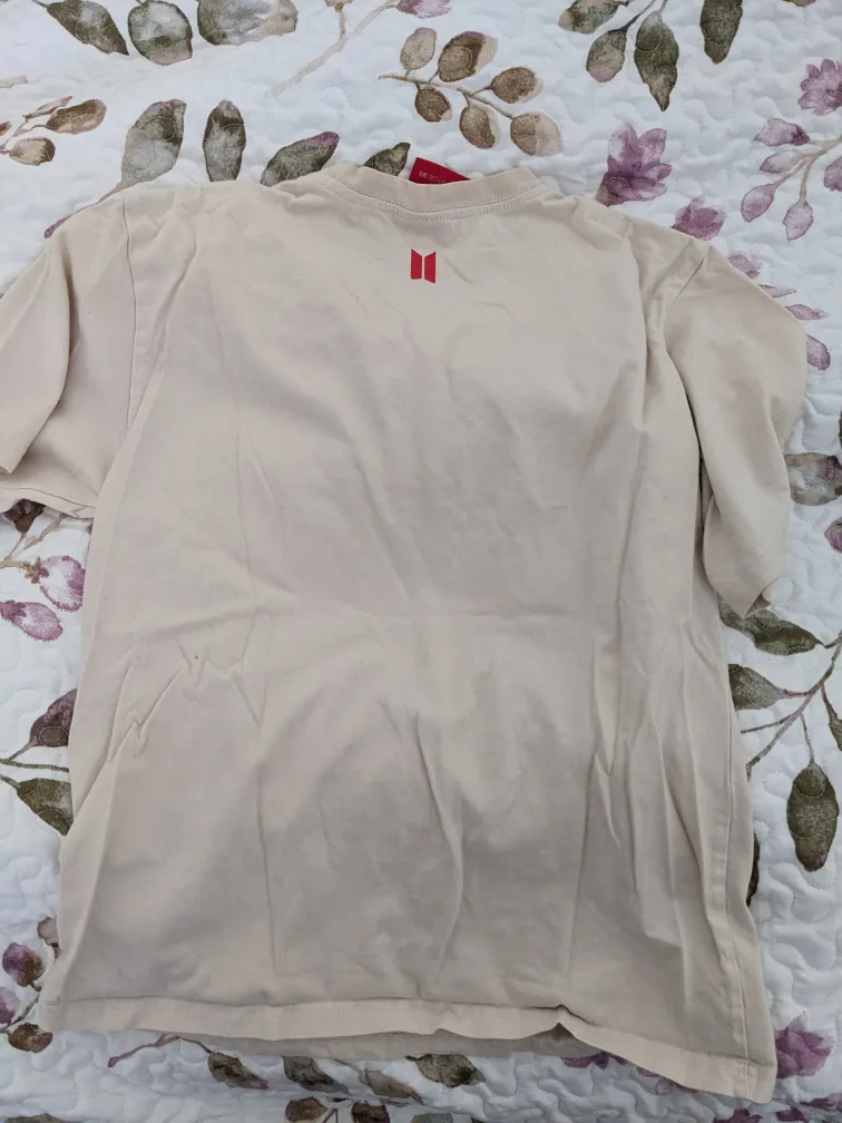 bts love yourself 2019 official tour ivory t-shirt image indicator(3)