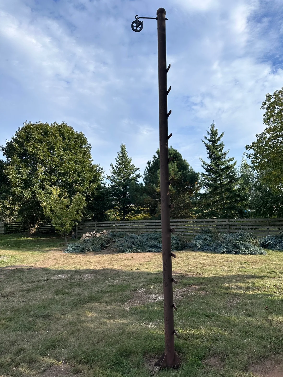 Outdoor Clothesline two metal poles image indicator(2)