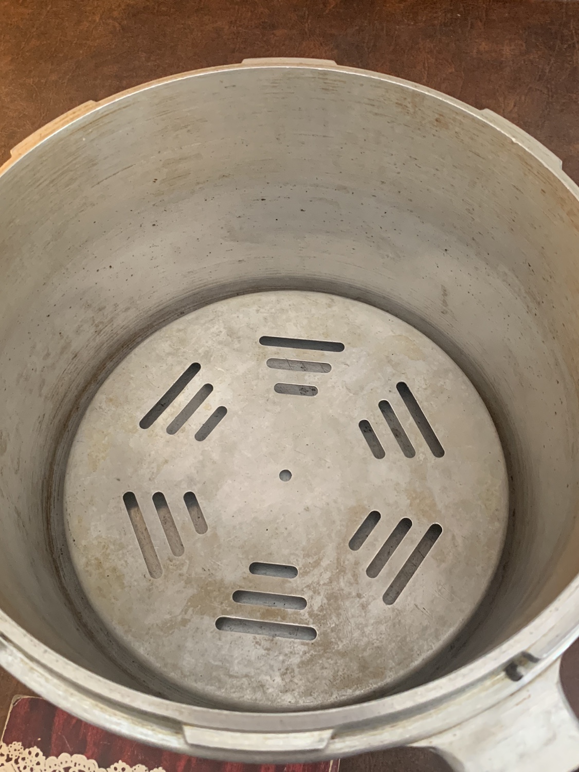 Vintage Presto Pressure Cooker Model 404 - photo 5