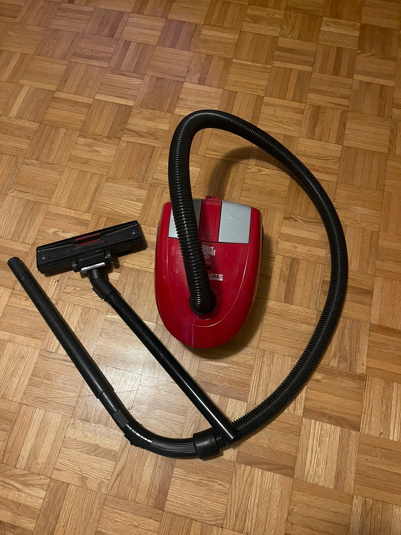 Dirt Devil Dynamite Vacuum image indicator(2)