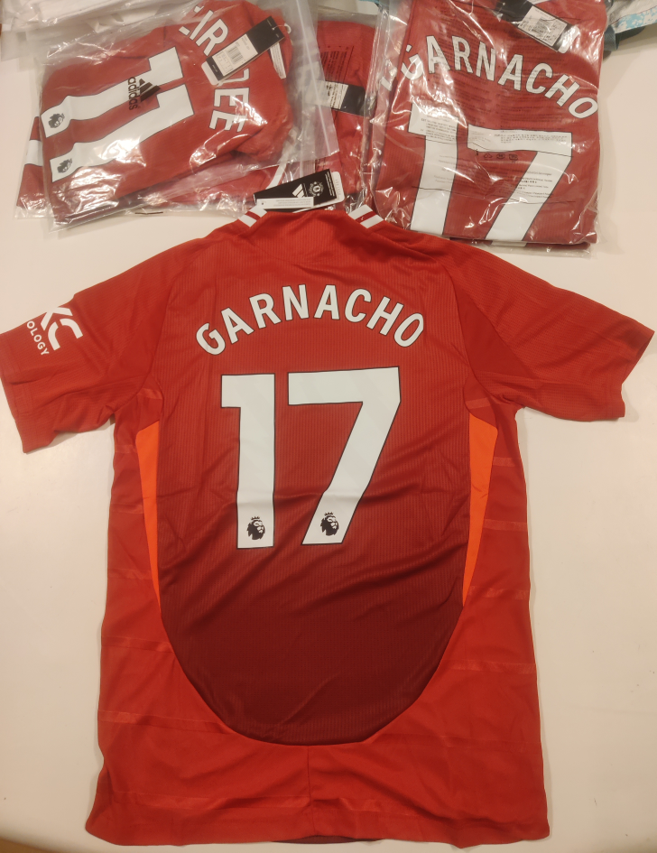 Manchester United Jersey - photo 4
