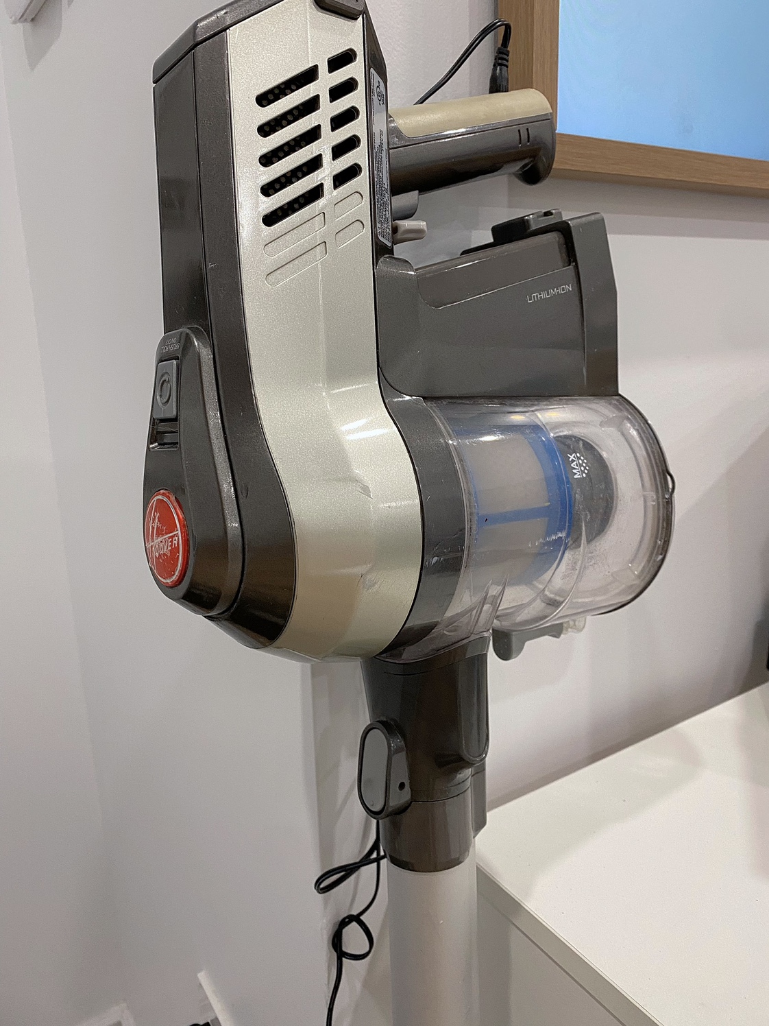 Hoover Cordless Vacuum - photo 2