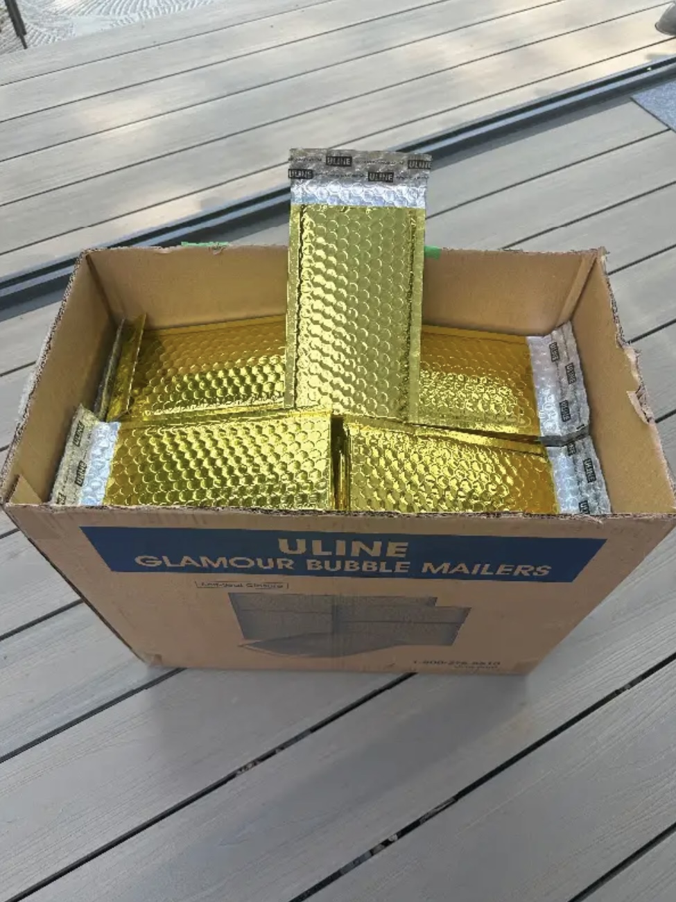 Uline Gold Bubble Mailers 5 x 8 1/4”- 200pcs- ULINE - photo 2