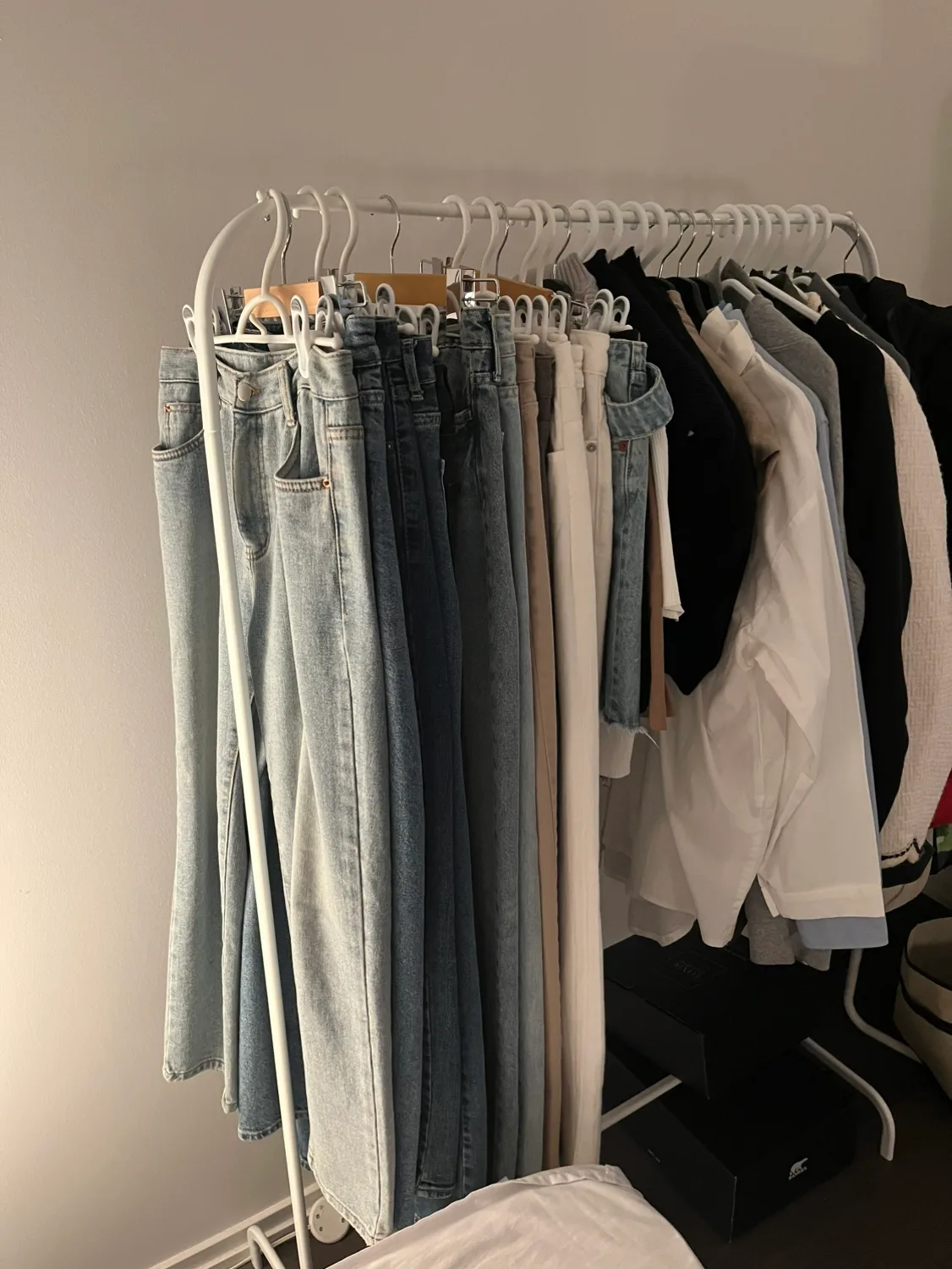 MULIG Clothes Rack thumbnail
