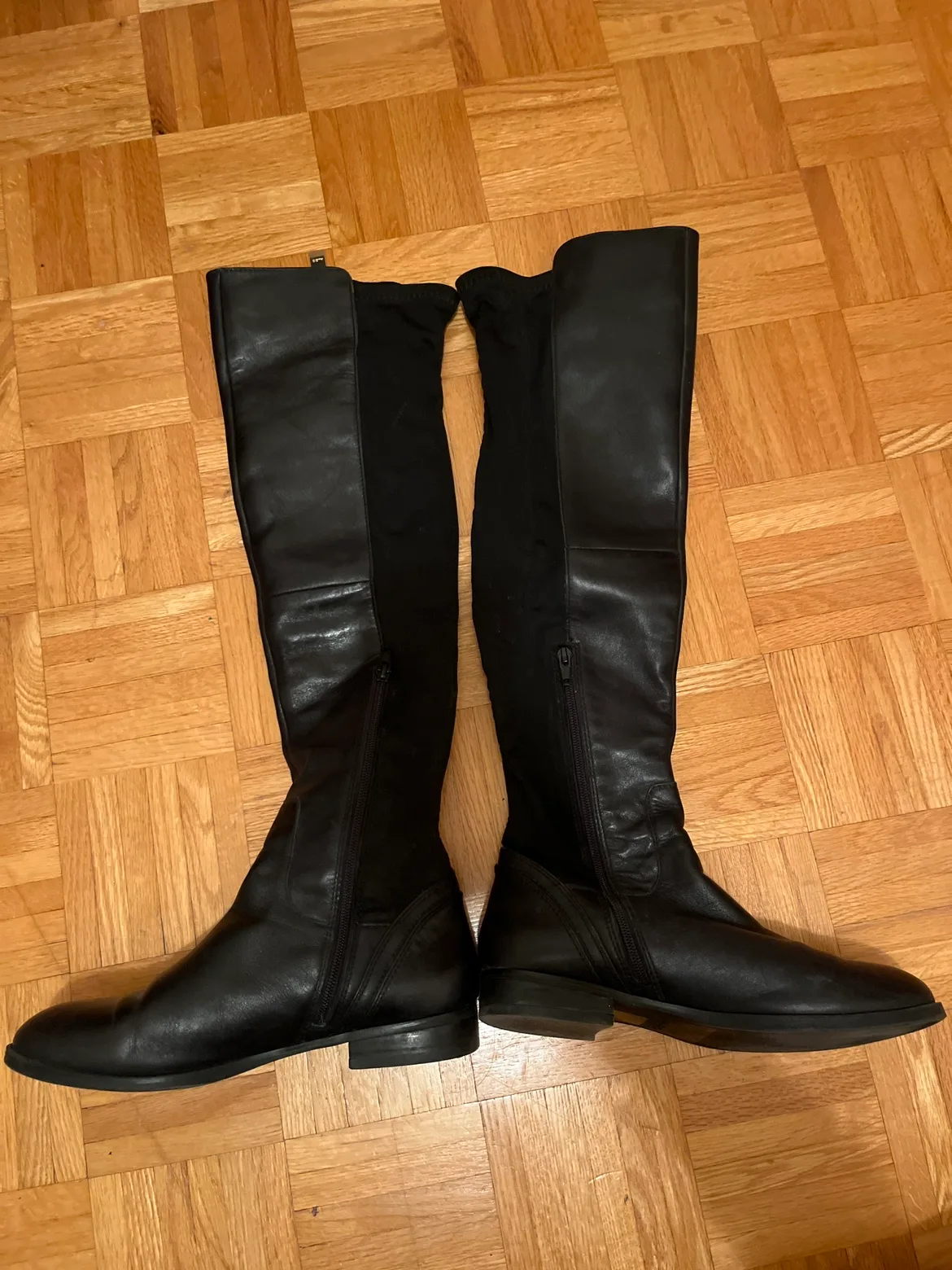 Black Knee-High Boots thumbnail