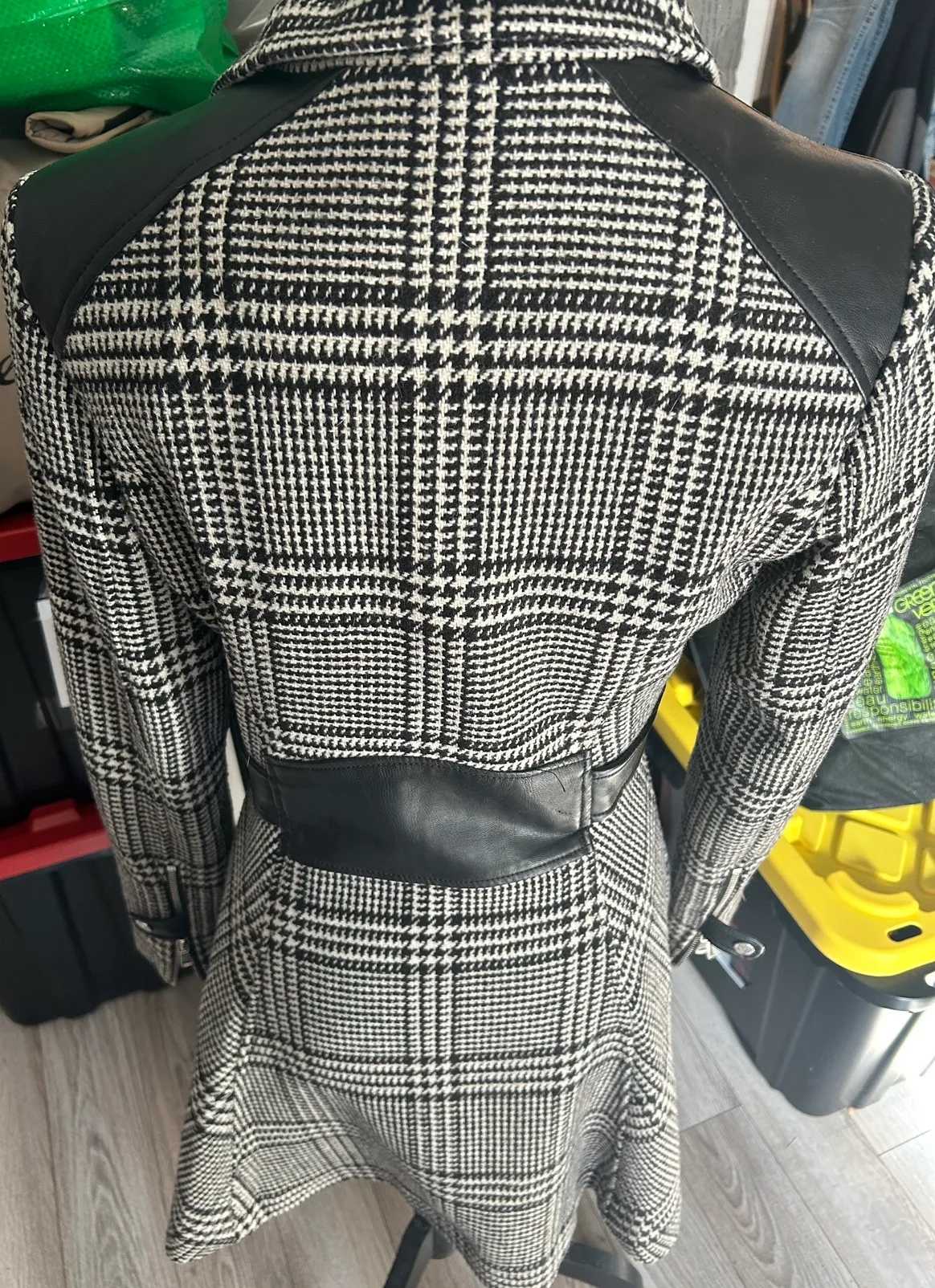 Guess Women's Houndstooth Wool Blend Trench Coat size SMALL image indicator(3)