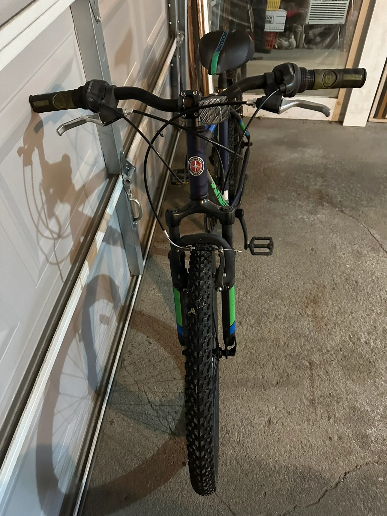 Schwinn Sidewinder Mountain Bike image indicator(2)