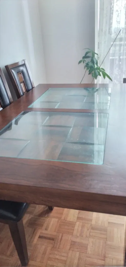 Wood Soild Dining Table image indicator(4)