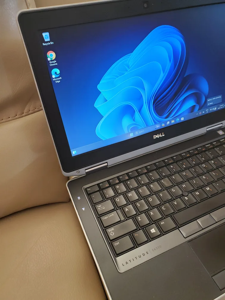 Dell Latitude E6330 Laptop thumbnail