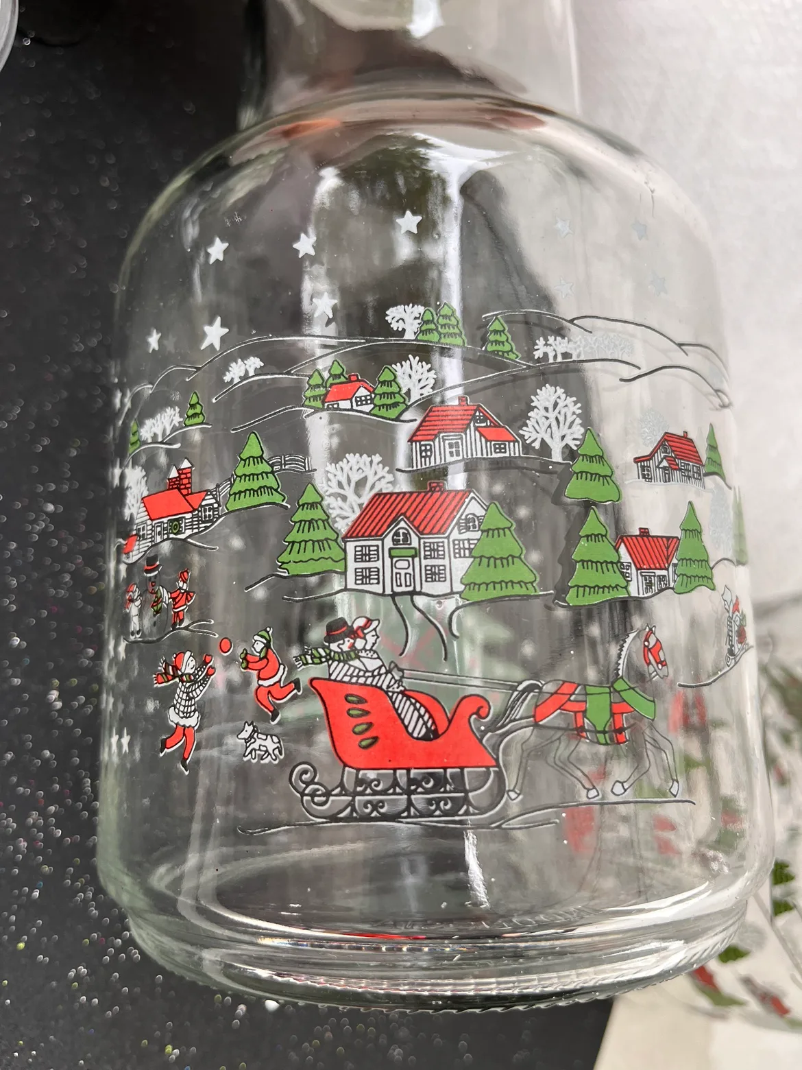 Christmas Glass Pitchers image indicator(3)