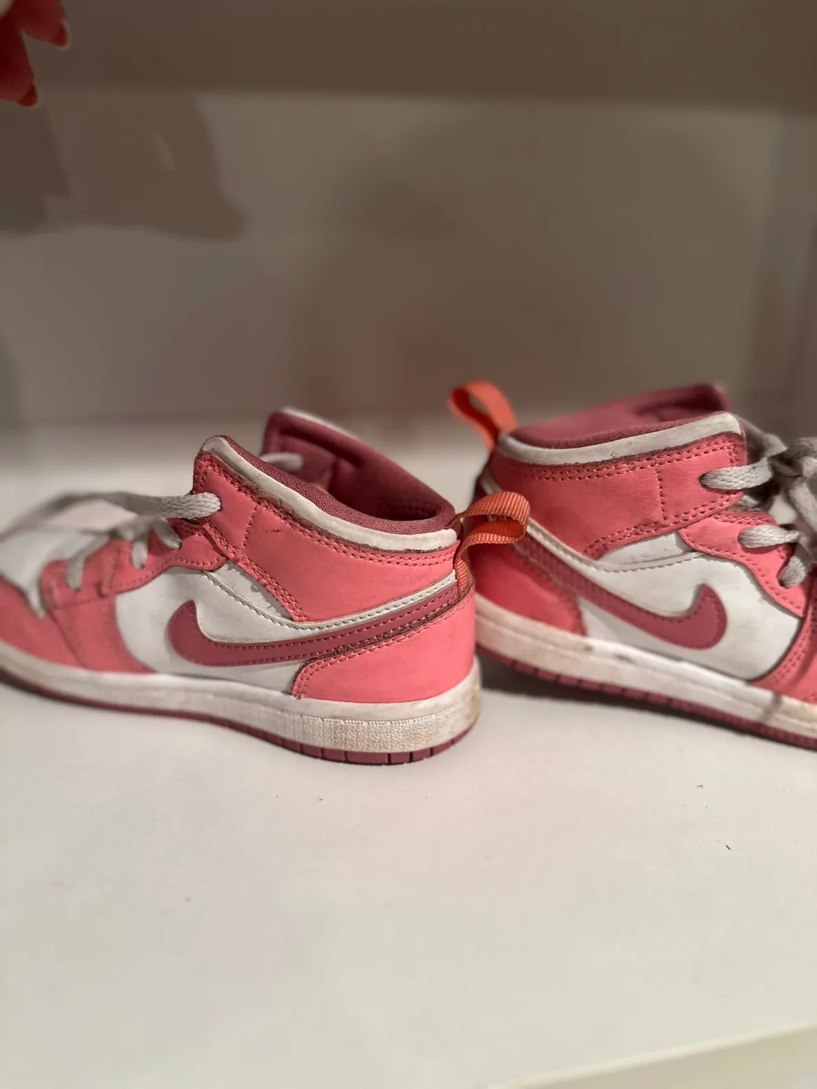 Air Jordan 1 Mid Pink image indicator(4)