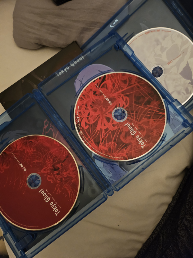 Tokyo Ghoul Complete First Season Blu-ray - photo 3