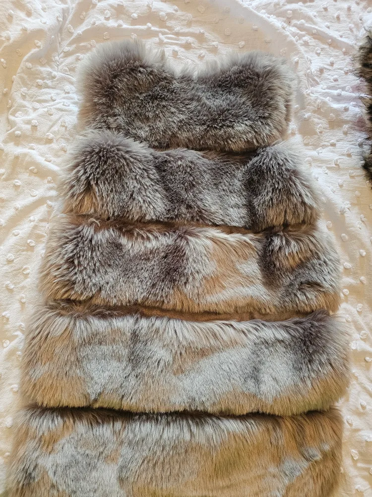 Faux Fur Vest image indicator(3)