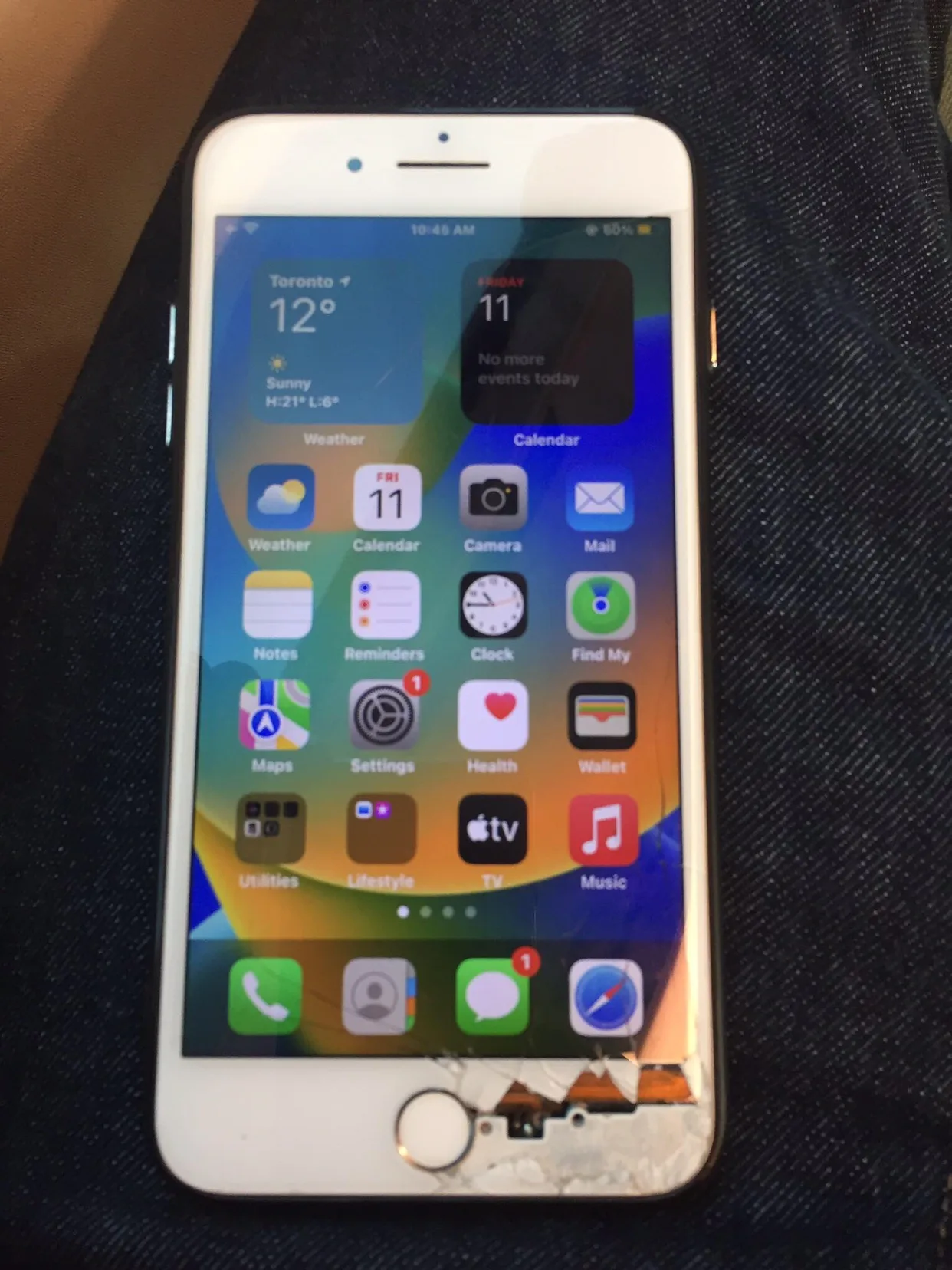iPhone 7plus puduct red 128gb unlocked thumbnail