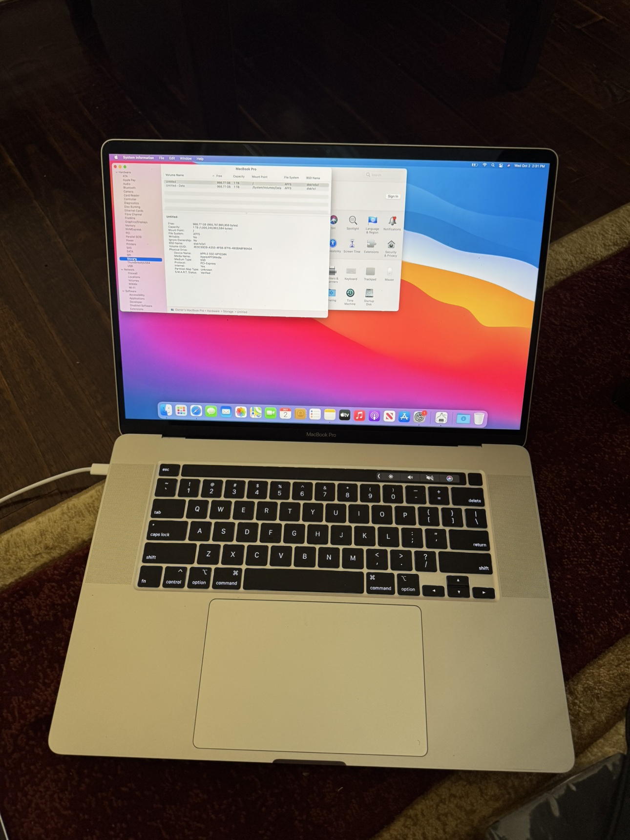 MacBook Pro (16-inch, 2019) - photo 2